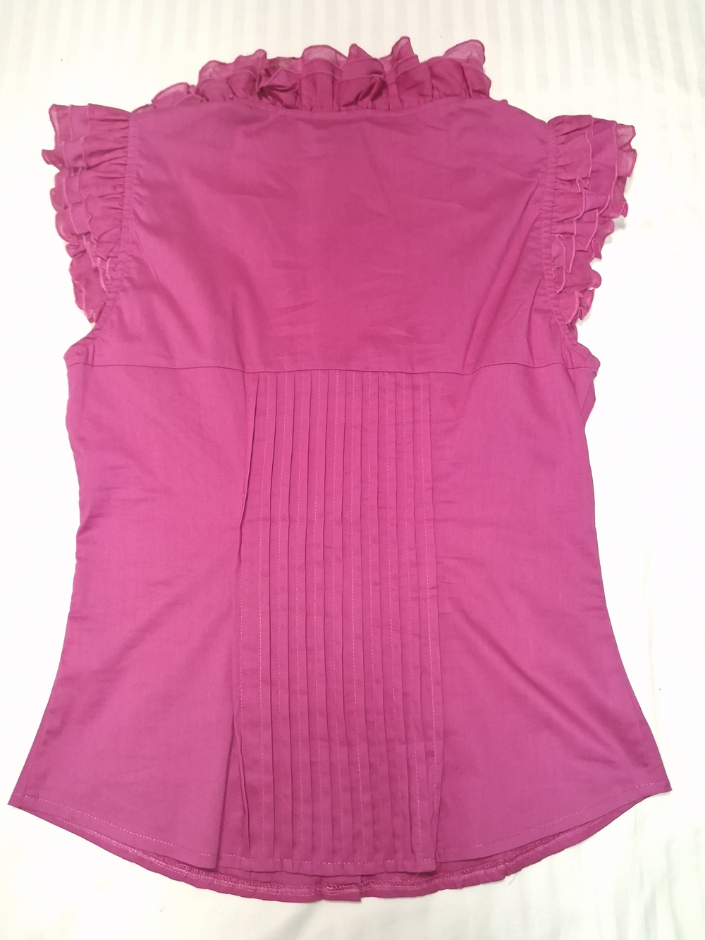 NWT Bebe Fuchsia Pink Flutter Sleeve Ruffle Collar Blouse - Size S - Picture 10 of 12